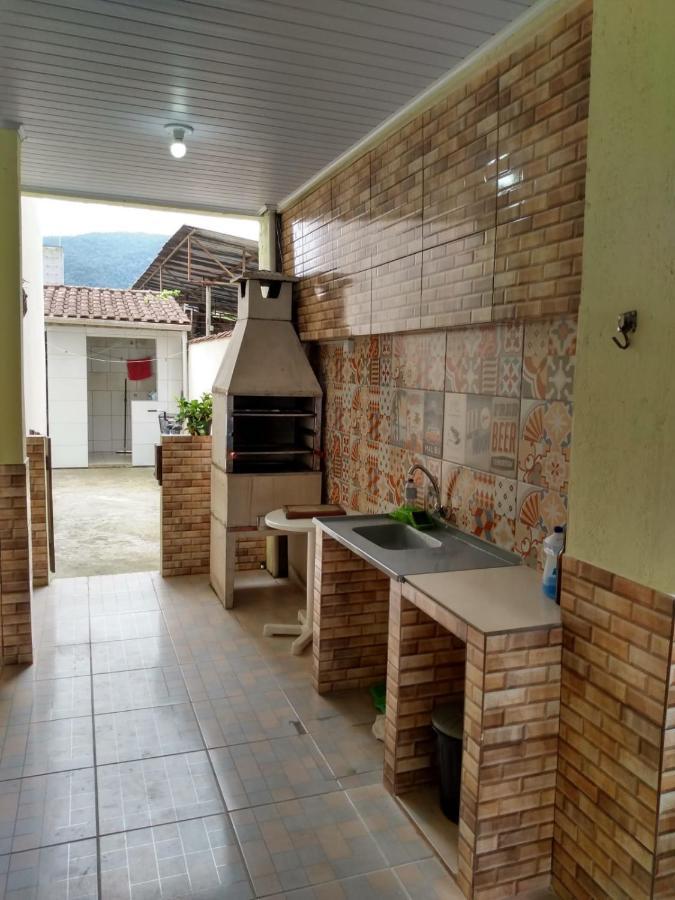 Casa temporada feriados e finais de semana em Ubatuba SP Exterior foto