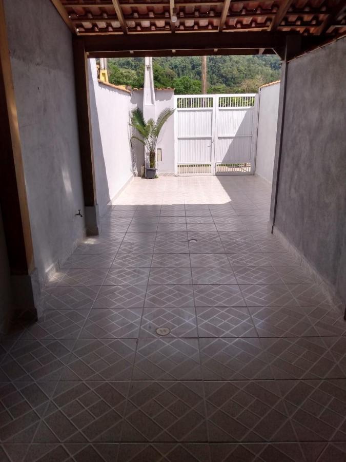Casa temporada feriados e finais de semana em Ubatuba SP Exterior foto