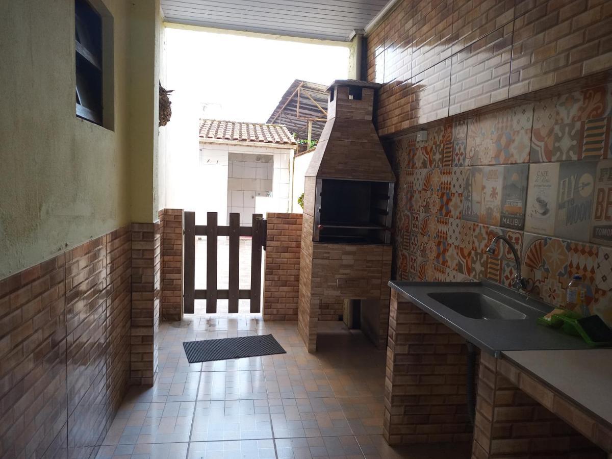 Casa temporada feriados e finais de semana em Ubatuba SP Exterior foto